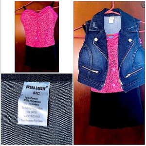 Girls pop star Halloween costume.Size medium child